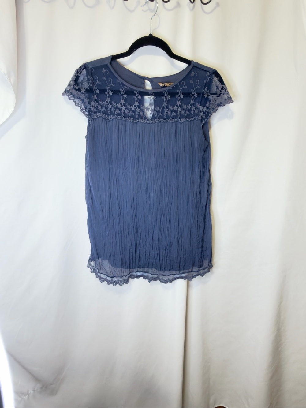 Carla Conti Silk Blouse Medium lace embroidery along the cap sleeves & neckline